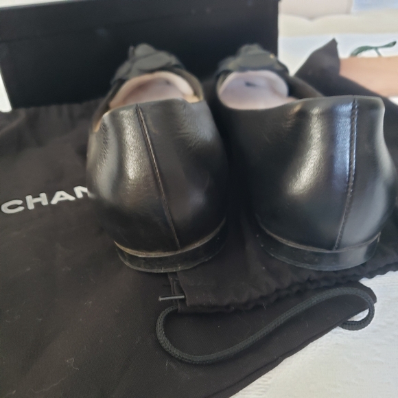 Chanel Camellia flats, size 38.5, black - Picture 7 of 14